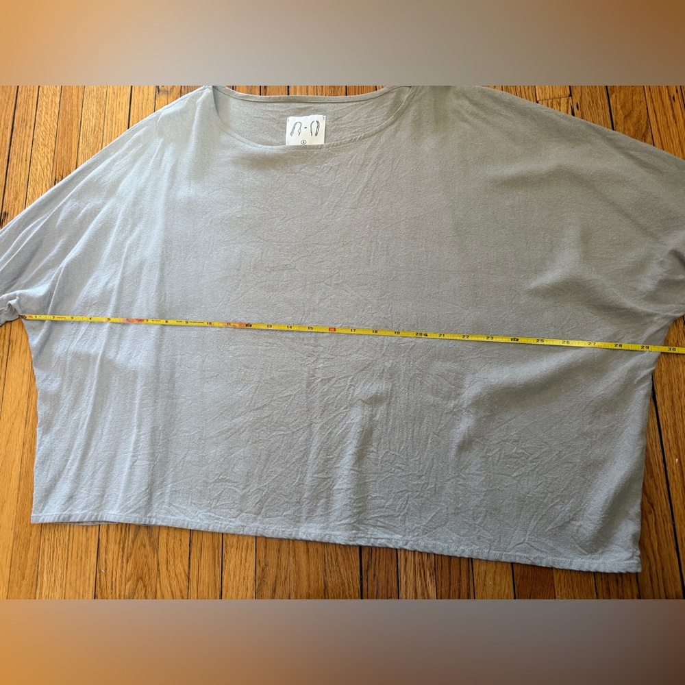 Jamie + the Jones Raw Silk T Top Light Gray Grey Small - Picture 11 of 14